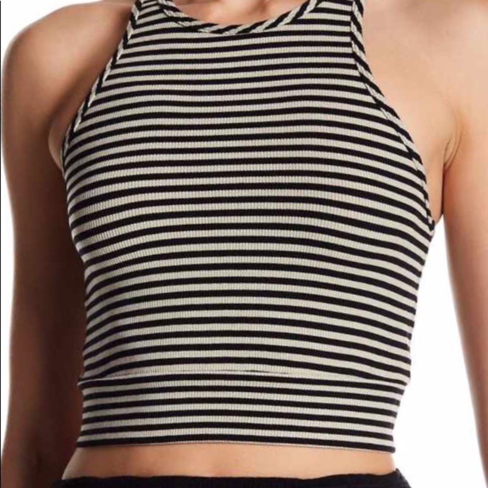 Tart Cropped Top